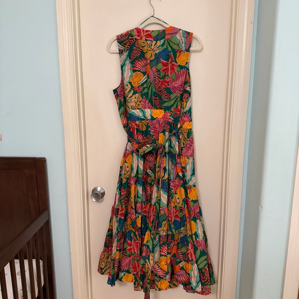 Gibson Latimer Tropical Printed Tiered Dress - Picture 4 of 5